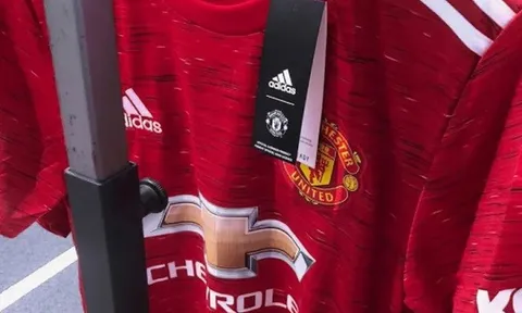 Mẫu áo đấu mùa tới của Man Utd được tiết lộ