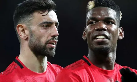 Pogba ở lại Man United, ai cũng vui, trừ một người