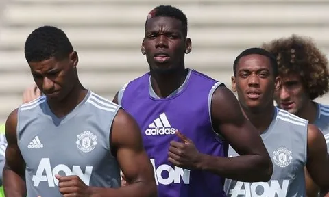 Pogba 'unfollow' Martial và Rashford, biến căng ở Man Utd?