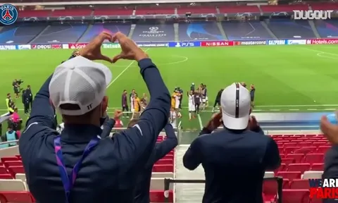 PSG ăn mừng trong phòng thay đồ sau màn ngược dòng không tưởng