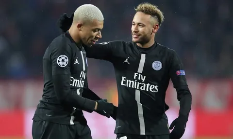 PSG tiến hành đàm phán, Neymar, Mbappe sắp có “thầy mới”