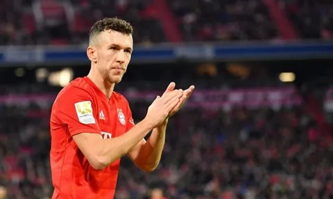 Quá ấn tượng vì “kẻ hạ sát” Barca, sếp lớn Bayern thay đổi 180 độ