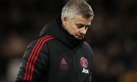 Quá bí bách, Man Utd làm điều khó tin với 'nỗi thất vọng' thành Turin