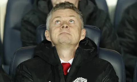 Quá đắng cho Man Utd! Solskjaer hứng chịu cú sốc tồi tệ sau trận hòa Arsenal