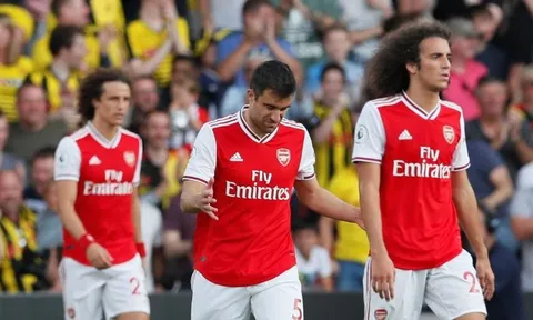 Quá túng thiếu, Liverpool tính hỏi mua "thảm hoạ" Arsenal