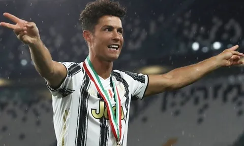 Sao Juventus dùng Ronaldo "dọa" Lyon