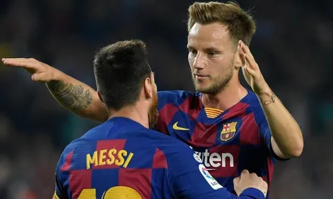 Rakitic nhớ về cú ăn ba lịch sử: "Barca không muốn mùa giải kết thúc"