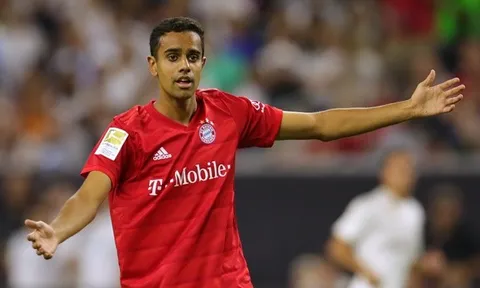 Ra mắt ấn tượng, tân binh Bayern có thái độ không ngờ