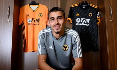 XONG! Trang chủ Wolves công bố tân binh từ Bayern Munich
