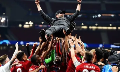 Liverpool hạ bệ Man City, huyền thoại 'vui như được mùa' trên Twitter