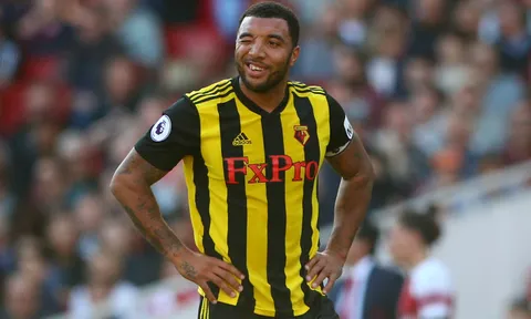Rất khó để Premier League trở lại vào tháng tới