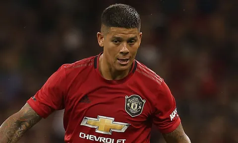 Rất muốn ra đi, nhưng 2 cầu thủ này vẫn phải ở lại Premier League
