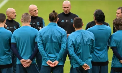 Real Madrid đi Canada, duy nhất 1 cái tên ở lại