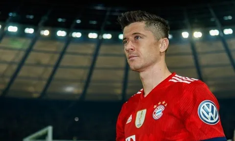 "Trợ thủ" của Sir Alex: 'M.U thiếu 1 tiền đạo tầm cỡ như Lewandowski'