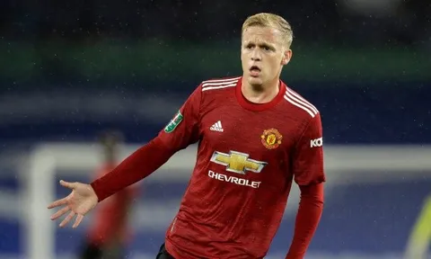 Solskjaer: "Van de Beek không hạnh phúc tại Man Utd"