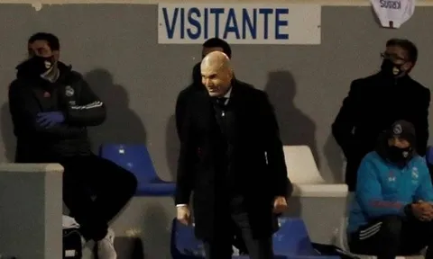Real thắng tưng bừng, Zidane hạnh phúc trên giường bệnh