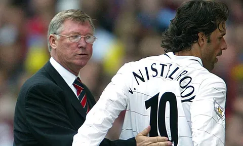 Rio Ferdinand: Đó chính là "giọt nước tràn ly" khiến Van Nistelrooy rời Man Utd
