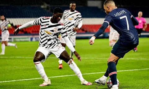 'Ngọc quý' Man Utd mất hút, Ferdinand chỉ ra cách duy nhất để đá chính