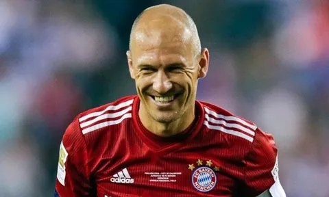 Robben 'lật lọng' sau tuyên bố giải nghệ: 'Tôi không bao giờ nói không bao giờ'