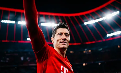 Robert Lewandowski: Kẻ dội bom siêu hạng
