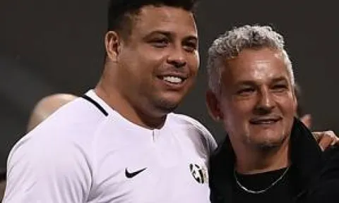 'Roberto Baggio xuất sắc hơn Ronaldo'