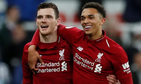 CĐV Liverpool: 'Đây là cặp hậu vệ xuất sắc nhất kể từ thời Cafu - Maldini'