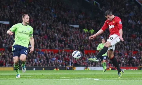 Robin van Persie và khoảnh khắc để đời sự nghiệp
