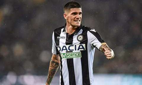 AS Roma tranh giành ngôi sao của Udinese với Fiorentina