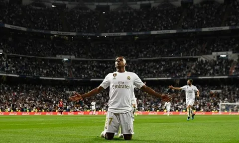 Được so sánh với Ronaldo, sao trẻ Real nói 1 câu khiến NHM tròn mắt