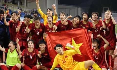 Rơi 3 bậc trên BXH FIFA, ĐT Việt Nam vẫn bỏ xa người Thái