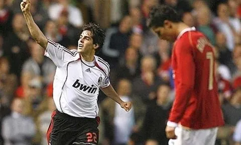 Siêu đội hình Champions League của Ronaldinho: Không CR7, ám ảnh 'kẻ vô duyên'