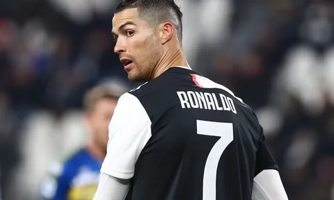 Corona chưa yên ổn, Ronaldo tiếp tục đối mặt với tai họa ở Bồ Đào Nha