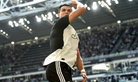 Ronaldo dùng tuyệt chiêu, Juventus chiếm ngôi Inter bằng sơ đồ 2 hậu vệ