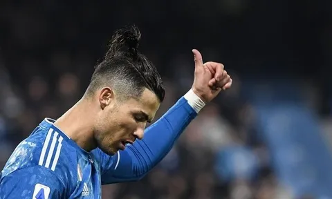 Ronaldo gọi cho Perez và được mời trở lại Bernabeu