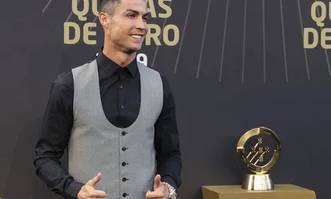Ronaldo lại "độc chiếm" danh hiệu tại quê nhà