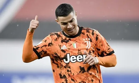Ronaldo trở thành "người chia bài", mang về thắng lợi cho Juventus