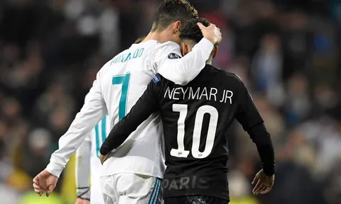 Ronaldo từng chỉ tên 5 cầu thủ có thể nối bước mình: Họ đang ở đâu?