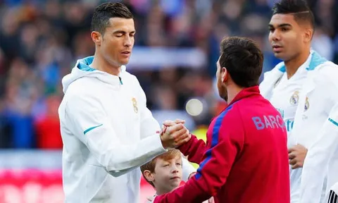 Rooney nói lời thật lòng khi so sánh tài năng của Messi và Ronaldo