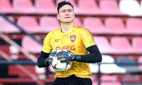 "Văn Lâm đang thể hiện quyết tâm, sự nghiêm túc của người Việt Nam"