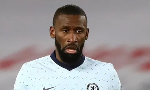 Rudiger lóng ngóng phản lưới nhà, Tuchel nói lời thật lòng