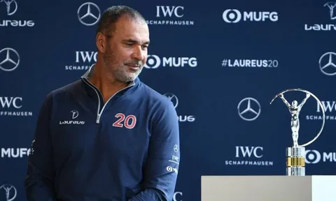 Ruud Gullit: 'Cầu thủ chuyên nghiệp chính là nhóm dễ nhiễm virus nhất'