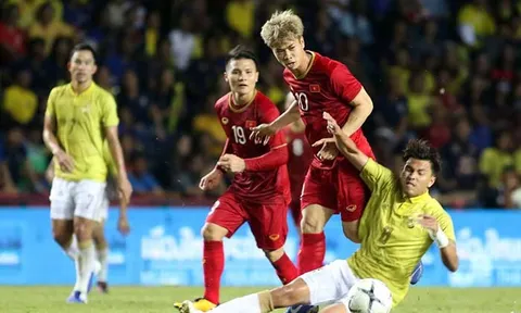 Vì trận đại chiến Việt Nam - Thái Lan, V-League đổi lịch thi đấu