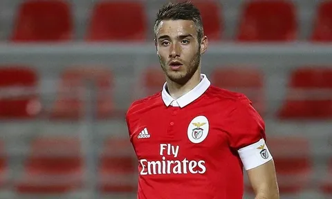 Chuyển nhượng 23/09: Cú hích Fernandes, M.U tức tốc ký siêu tiền vệ; Real săn "Mbappe 2.0"; Liverpool chốt HĐ khủng