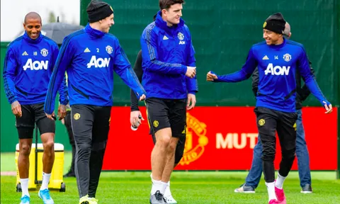 Sa lầy trước trận Arsenal, dàn sao Man Utd thể hiện thái độ không ngờ trên sân tập