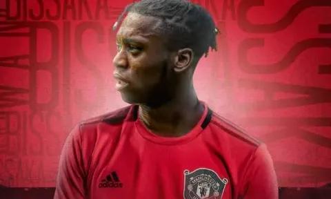 Chuyên gia nói 1 lời về Wan-Bissaka, NHM Man Utd "nửa mừng nửa lo"
