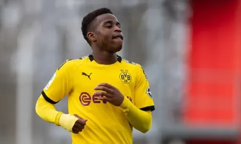 San bằng các kỷ lục, "thần đồng lu mờ cả Haaland" sắp được Dortmund trao cơ hội ngàn vàng