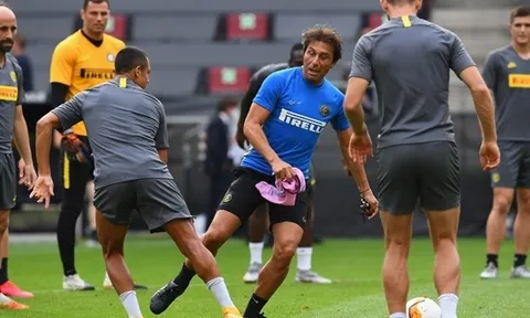 Sanchez trở lại, Conte "vui như hội" trước trận chung kết Europa League
