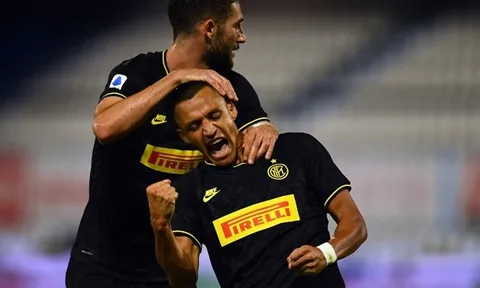 Sanchez xoay compa + đánh đầu đẳng cấp, Inter "phả hơi nóng" vào Juve