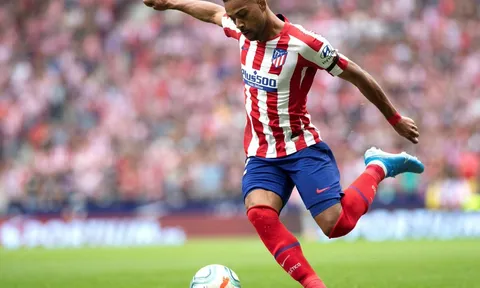 Sao Atletico dương tính với COVID-19, phải cách ly