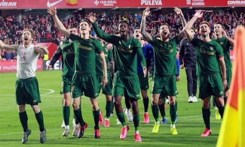 Sao Bilbao thổi kèn ăn mừng chiến tích tại Copa del Rey